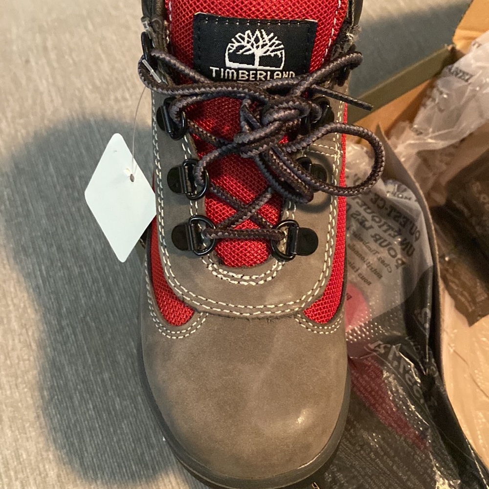 Brand New Boys Grey and Red Timberland Field Boots Size 3!